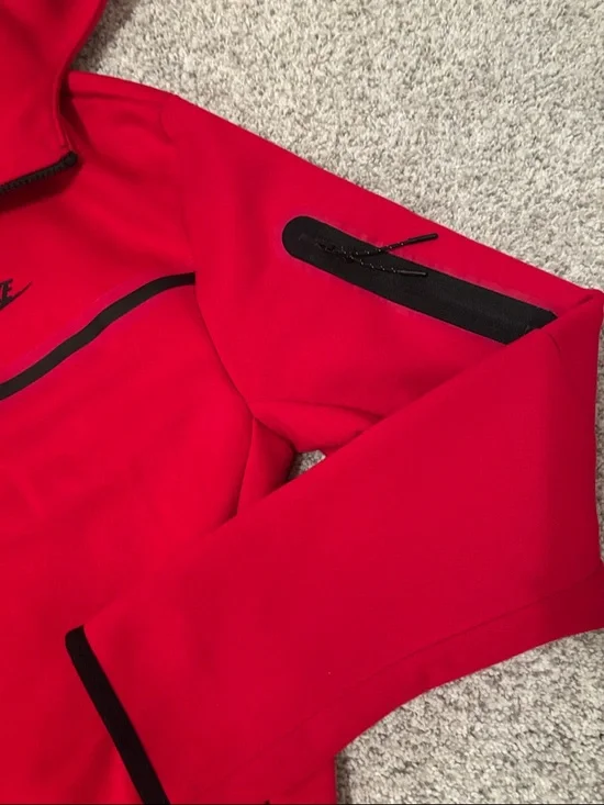 Nike Red and Black Zip-Up Hooded Jacket - Picture 4 of 5